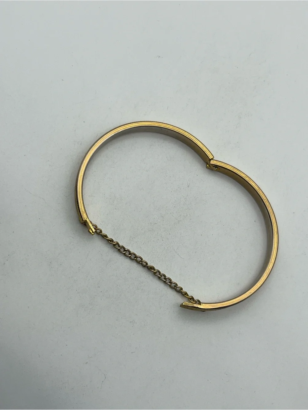 Etched design gold tone small child sized bangle bracelet vintage